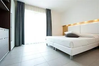 Lägenhetshotell Desiree Riva del Garda