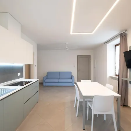 Desiree Aparthotel 3*