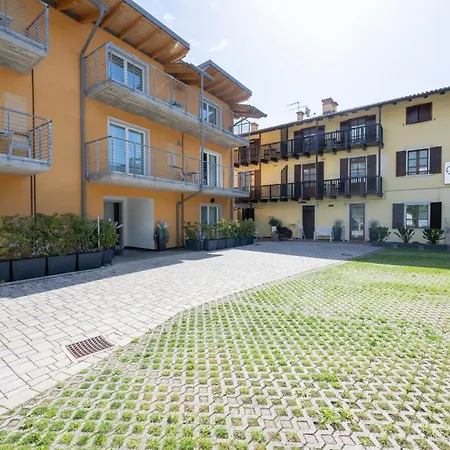 Desiree Aparthotel 3*